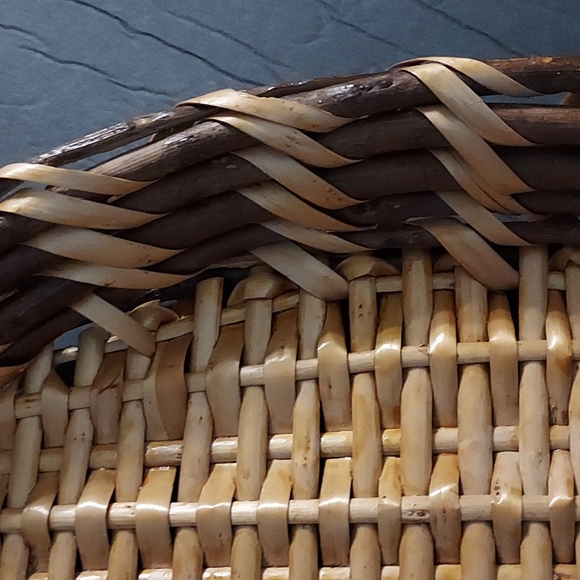 Handmade Wicker Platter,Great for bake goods.2 1/3Hx12 1/4Lx9.5inW. Brown,Tan - Picture 5 of 16